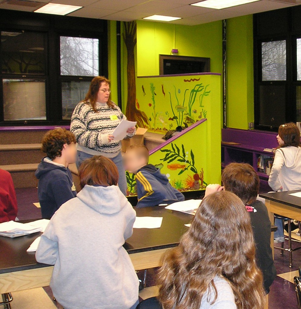 Author Mary Shafer Presenting To a Classroom